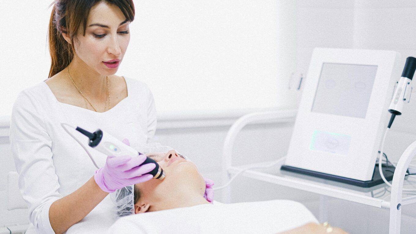 Epilazione professionale: attrezzature che non possono mai mancare in un centro estetico